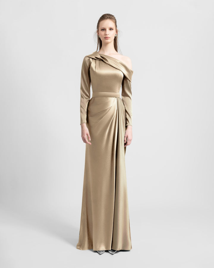 A slim-cut gold satin evening dress featuring an asymmetrical draped neckline and draping details on the waist.