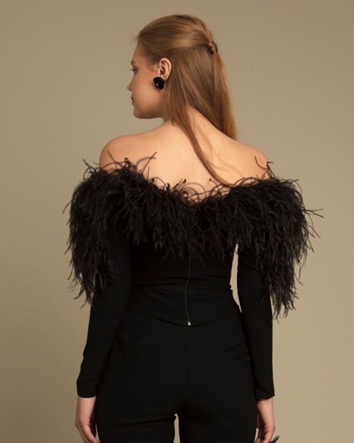 Off-Shoulders Feathered Top